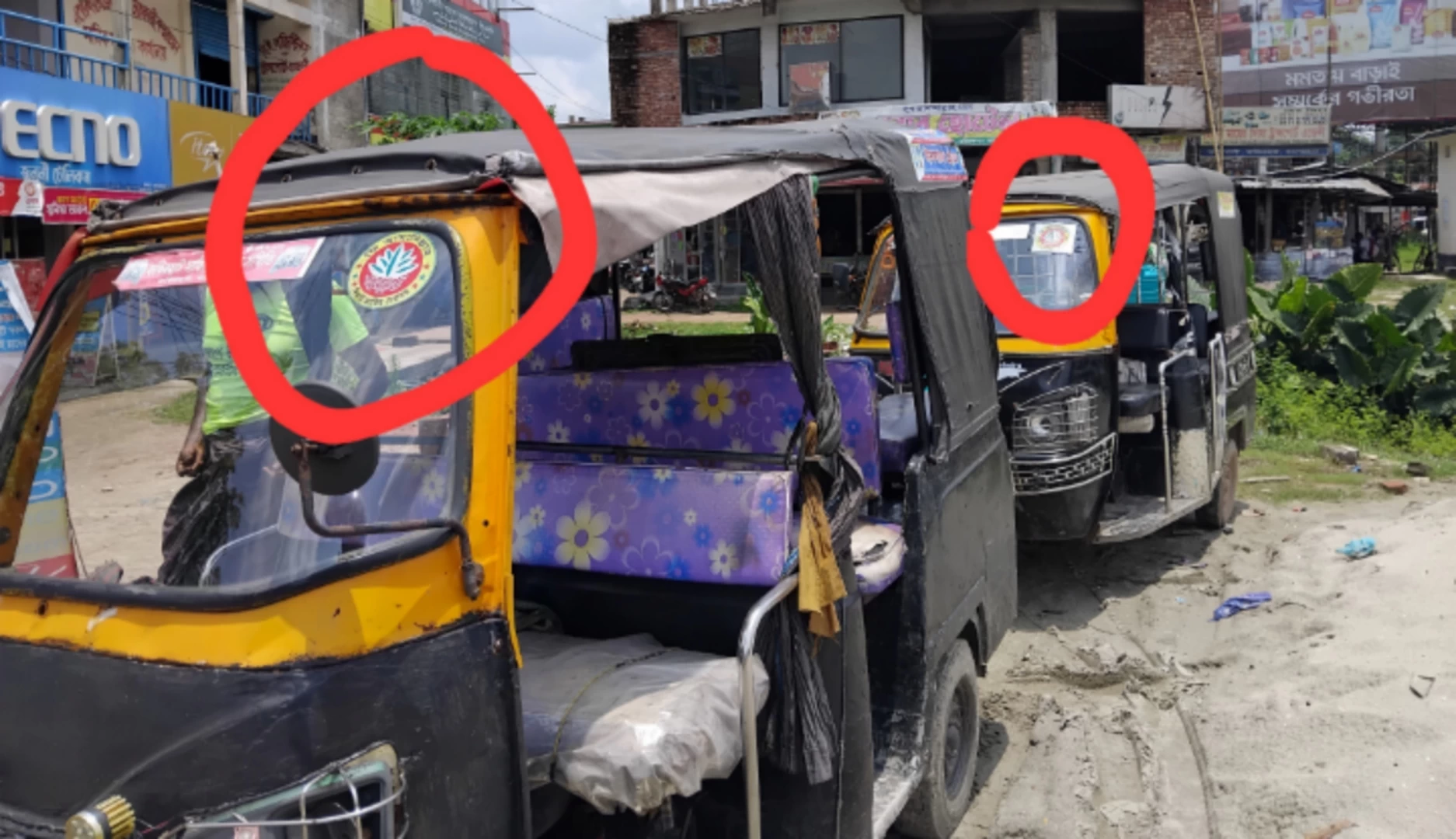 বাগেরহাটের সড়ক-মহাসড়কে চলছে অবৈধ যানবাহন