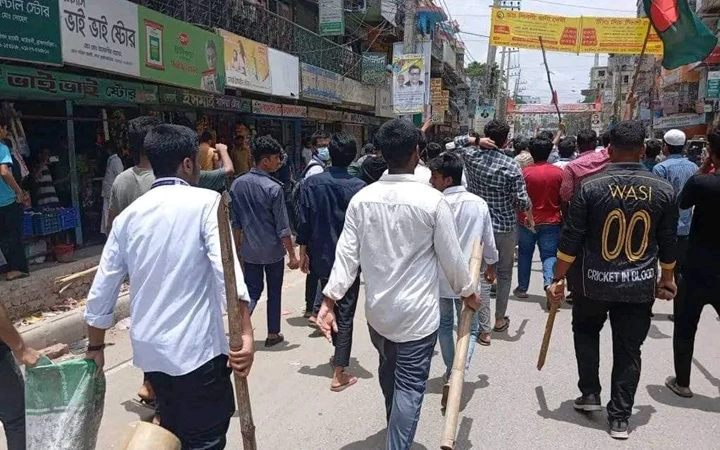 ব্রাহ্মণবাড়িয়ায় ছাত্রলীগ-শিক্ষার্থীদের পাল্টাপাল্টি ধাওয়া, আহত ৫